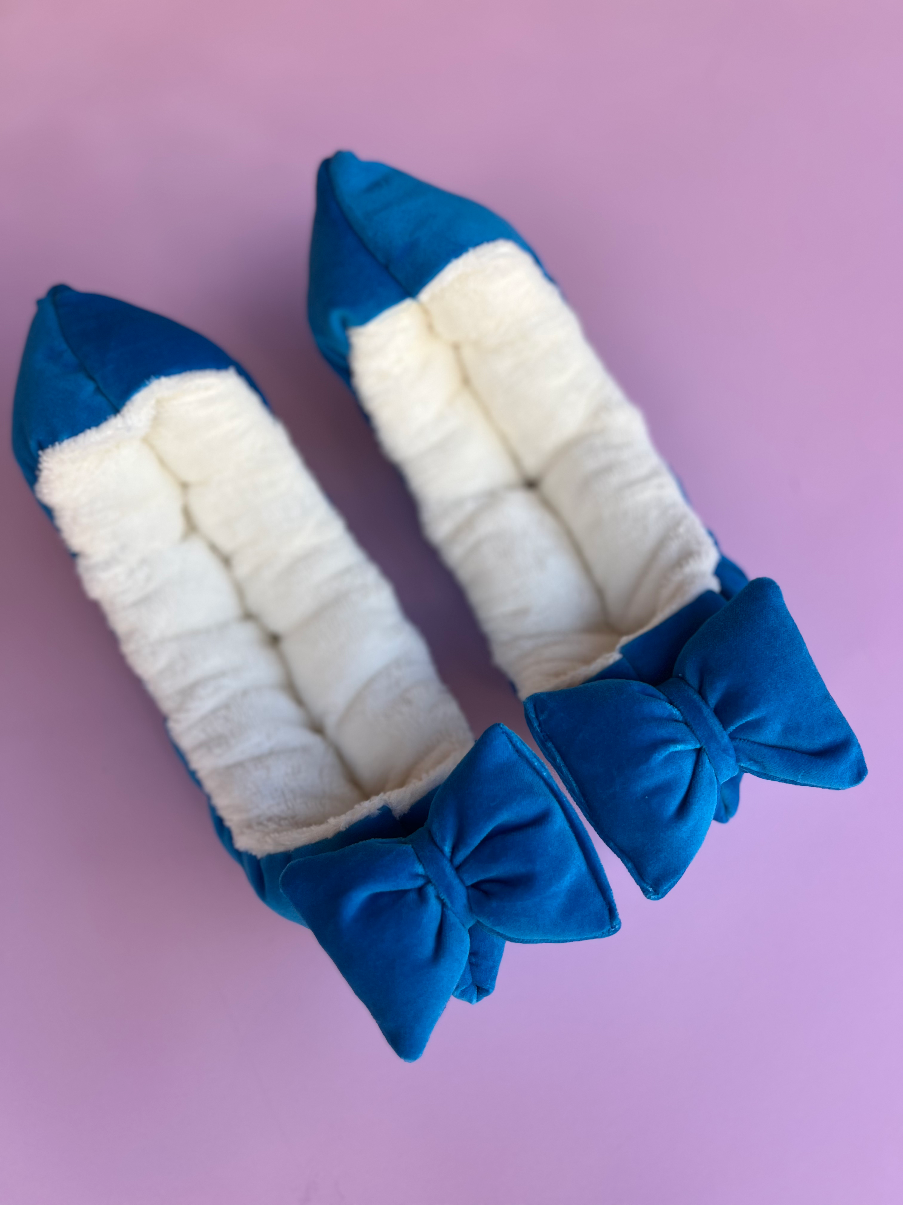 Blaue Samt-Mikrofaser-Schoner für Eiskunstlaufkufen – Größen XS, S, M