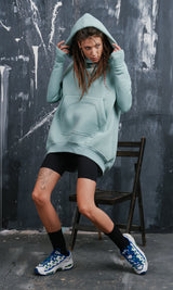 Uebergrosser Kapuzenpullover
