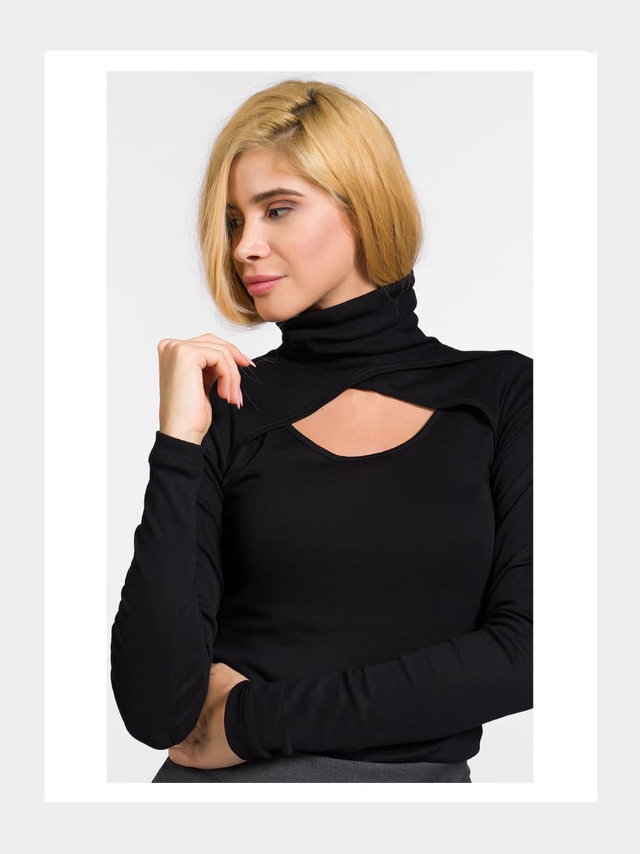 Baumwoll Rollkragenpullover mit Cut-outs